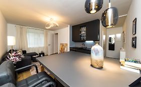 Flaka'S Apartment